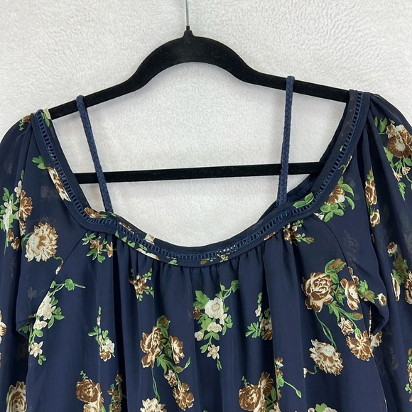 Purple Snow Women’s Top Sz M Navy Floral Cold Shoulder Long Sleeves Flowy BOHO - Picture 7 of 12